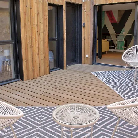 Magnifique Avec Patio - Duplex Proche Tram *